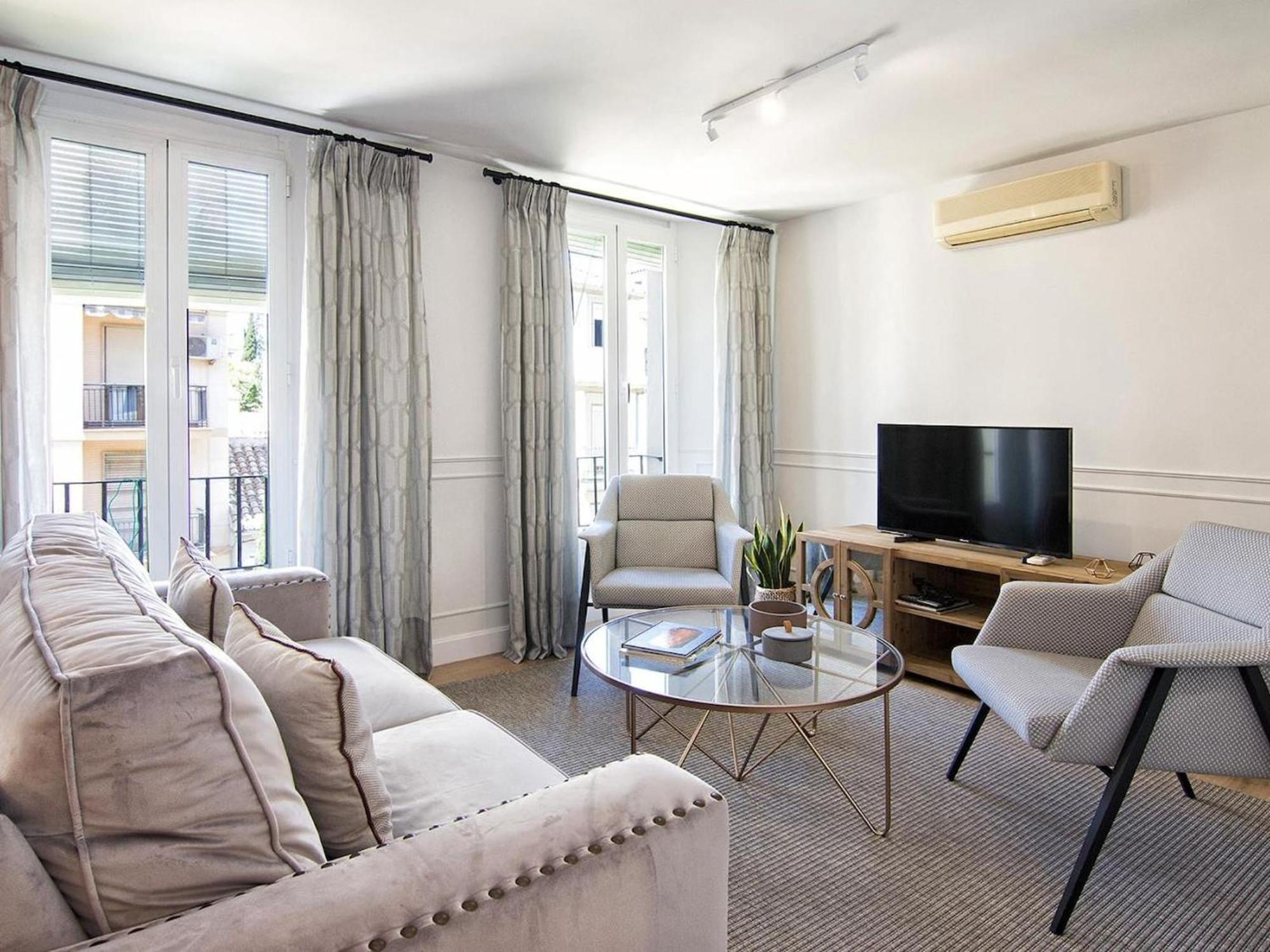 Chezmoihomes Duplex Cathedral Apartment